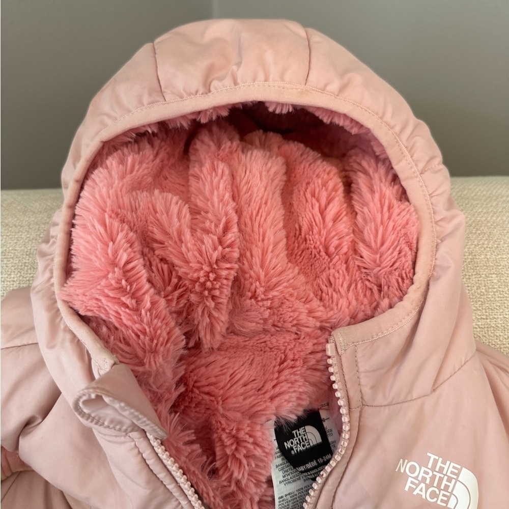 The North Face Toddler Girl Puffer Coat in Light Pink - Picture 4 of 6